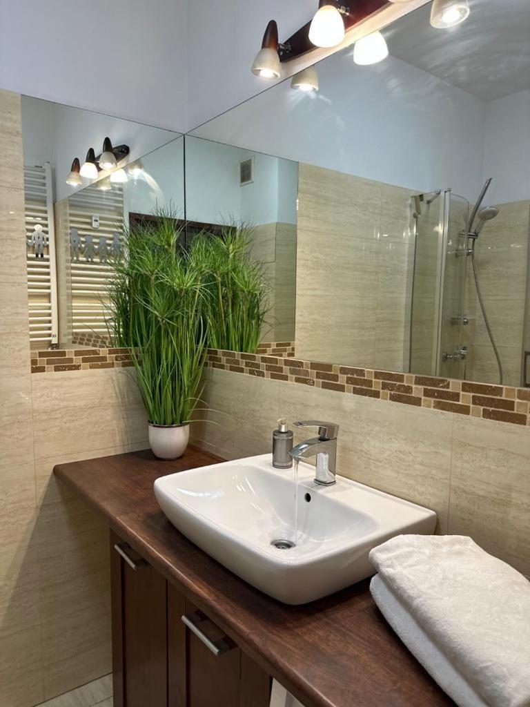 Apartament Przy Rynku Poznań Esterno foto